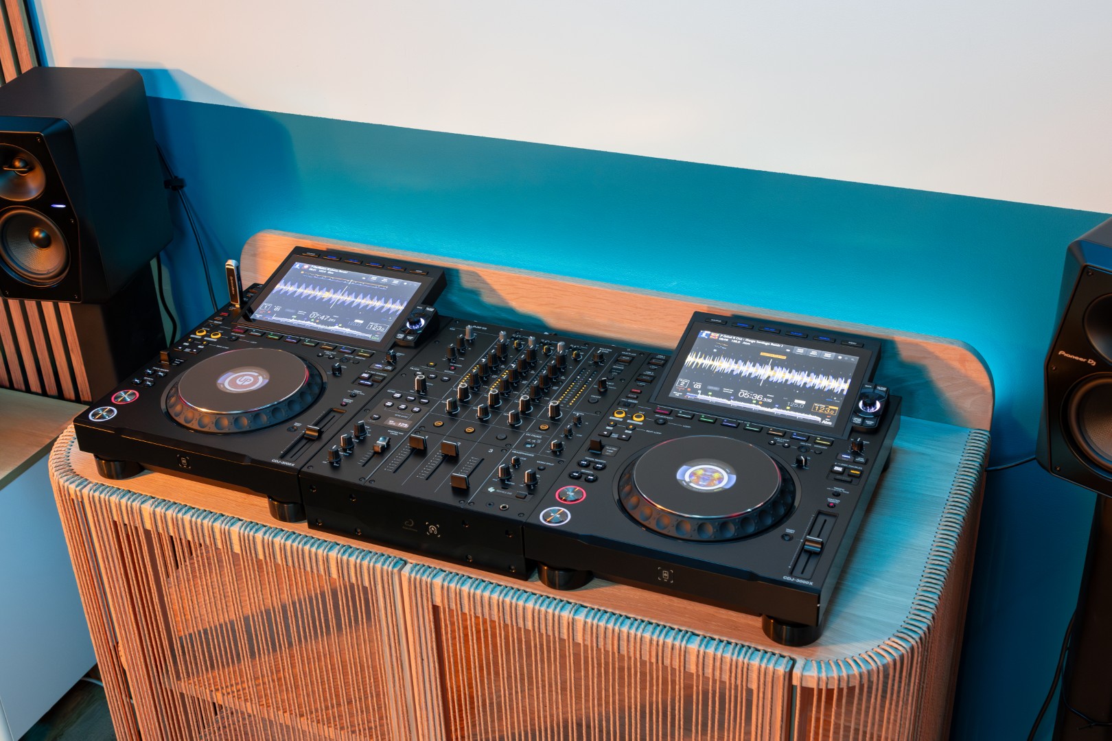 Alphatheta Djm-v5 - DJ-Mixer - Variation 21