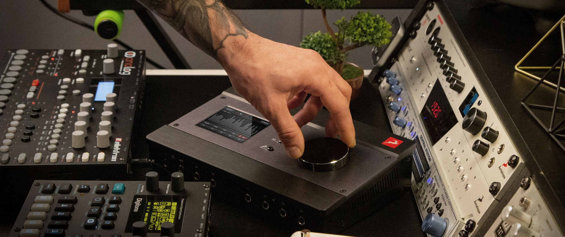 Antelope Audio Zen Tour Synergy Core - Thunderbolt audio-interface - Variation 18