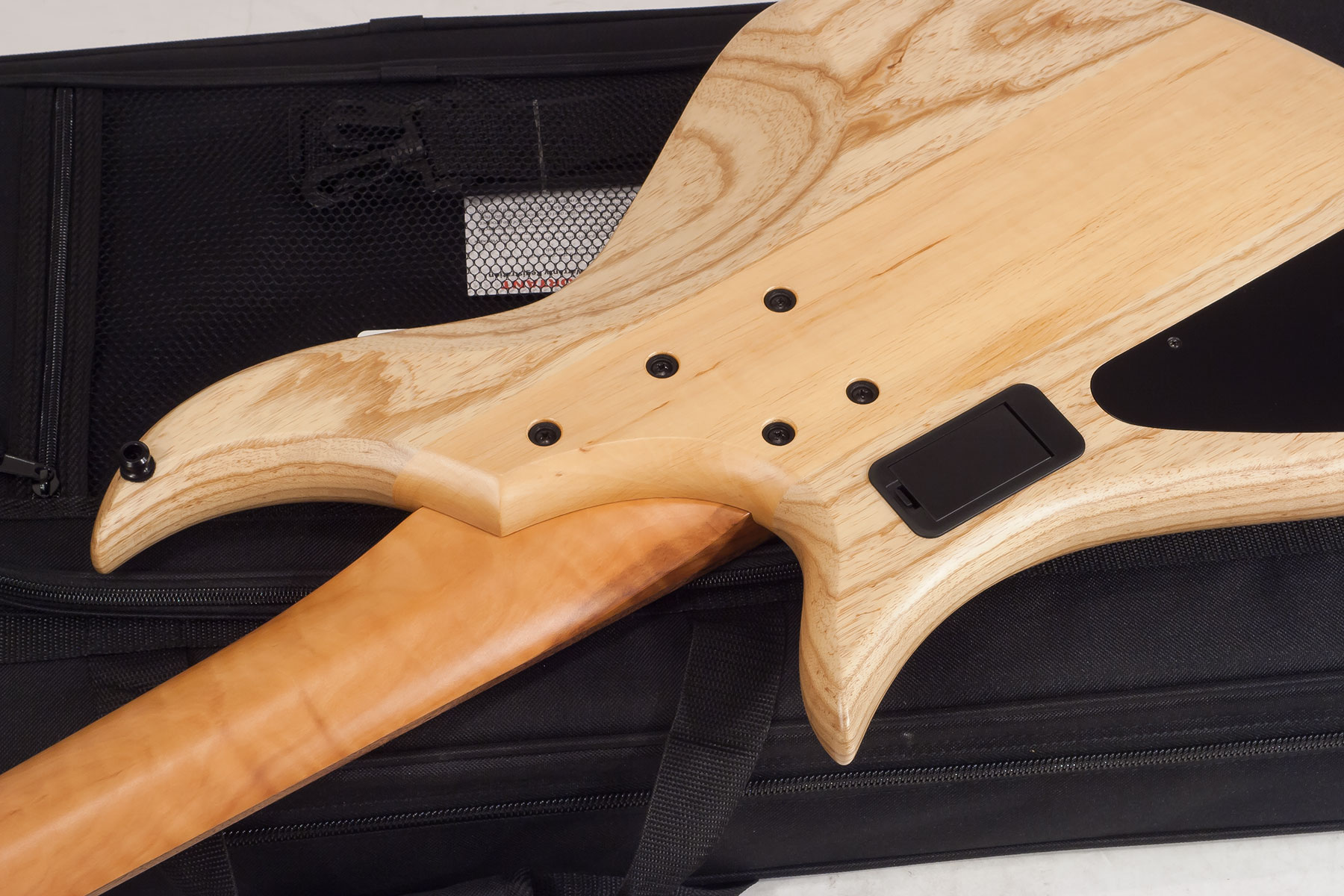 Aquilina Bertone 5 Custom Aulne/frene Active J.east Fre #021830 - Natural - Solid body elektrische bas - Variation 3