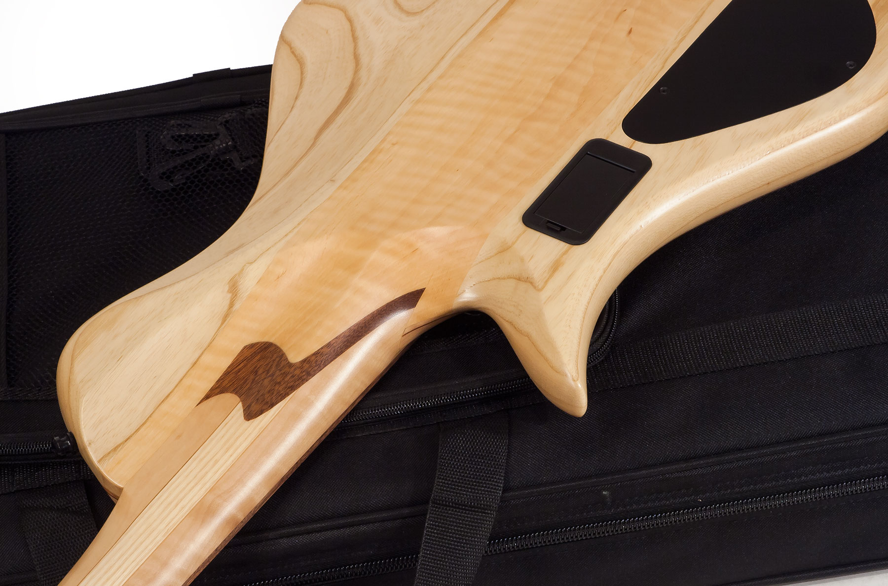 Aquilina Shelby 4 Custom Aulne/frene Active J.east Noi #01854 - Natural - Solid body elektrische bas - Variation 3