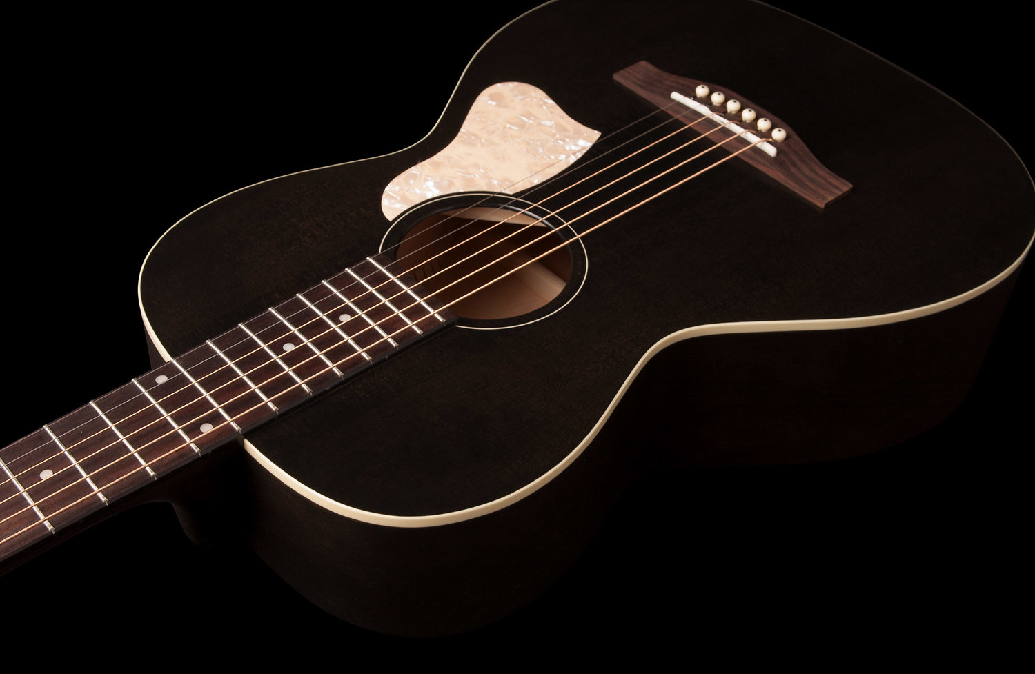 Art Et Lutherie Roadhouse Parlor Epicea Merisier - Faded Black - Westerngitaar & electro - Variation 2