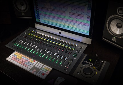 Avid Protools S3 Control Surface Studio - Enthousiaste interfaces en controllers - Variation 4