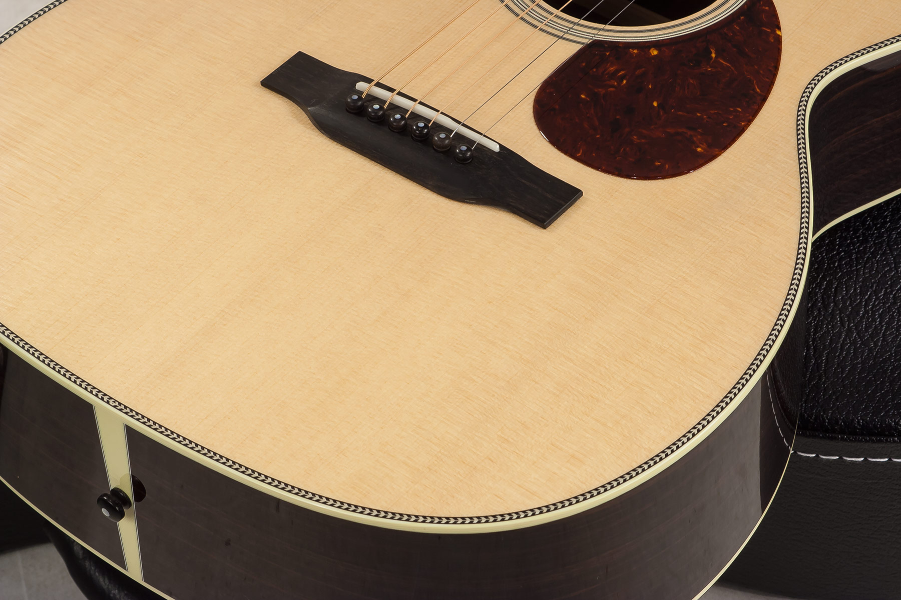 Collings Om2h Orchestra 3/4 Nut Satin Neck Torch Peghead #27455 - Natural - Westerngitaar & electro - Variation 3