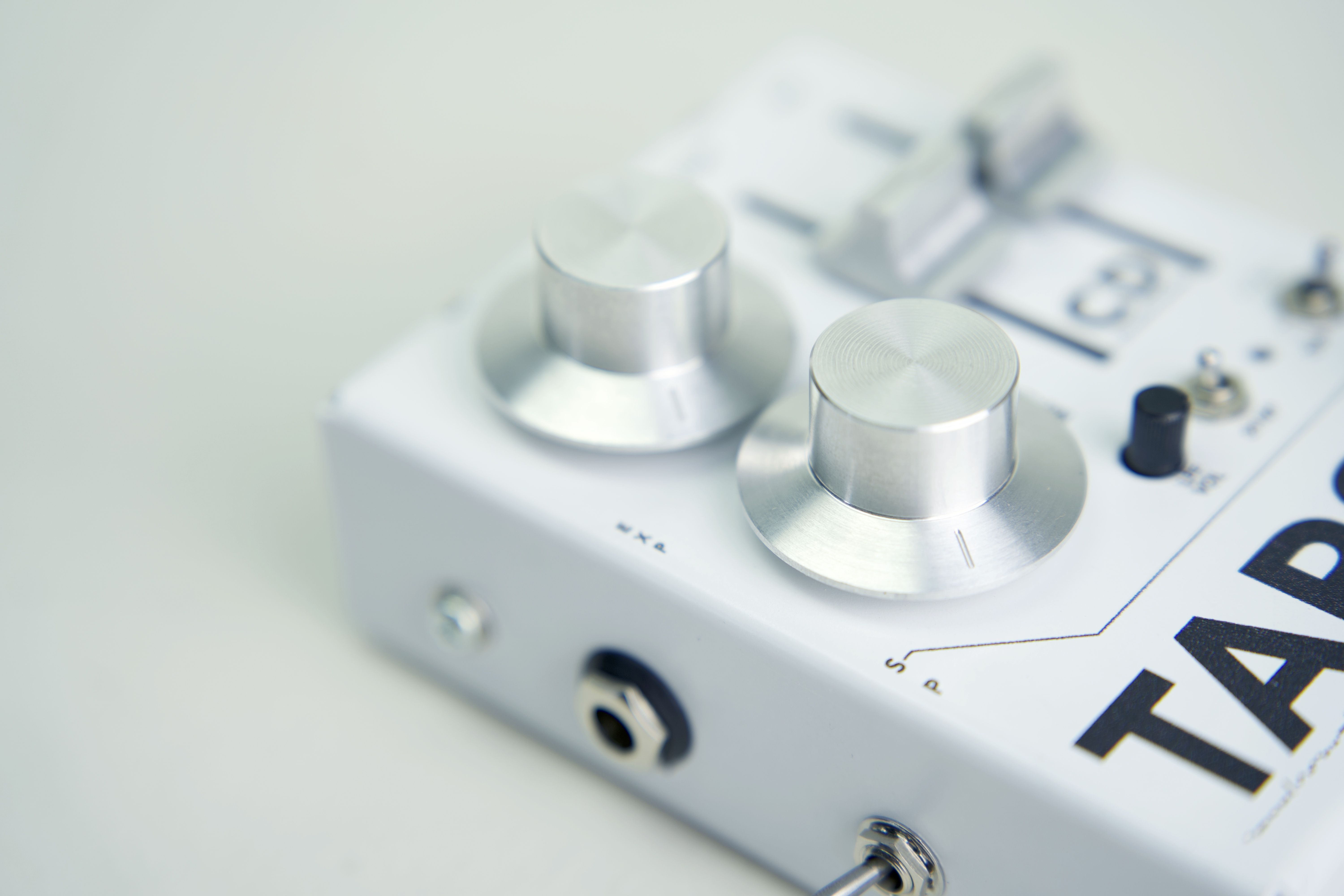 Collision Devices Tars Synth Fuzz Silver On White - Overdrive/Distortion/fuzz effectpedaal - Variation 1