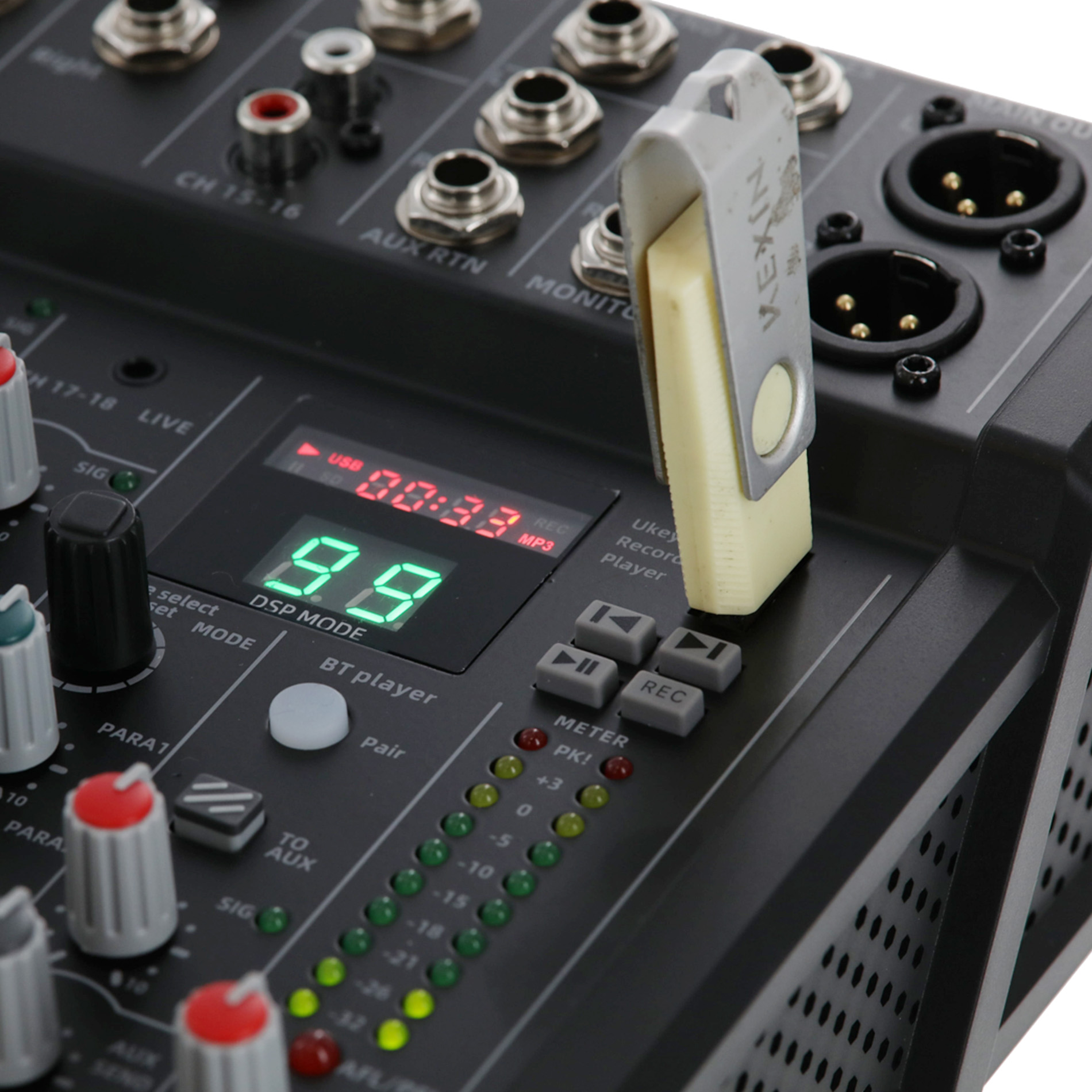 Definitive Audio Tml 10 Bu Dsp - Analoge Mengtafel - Variation 4