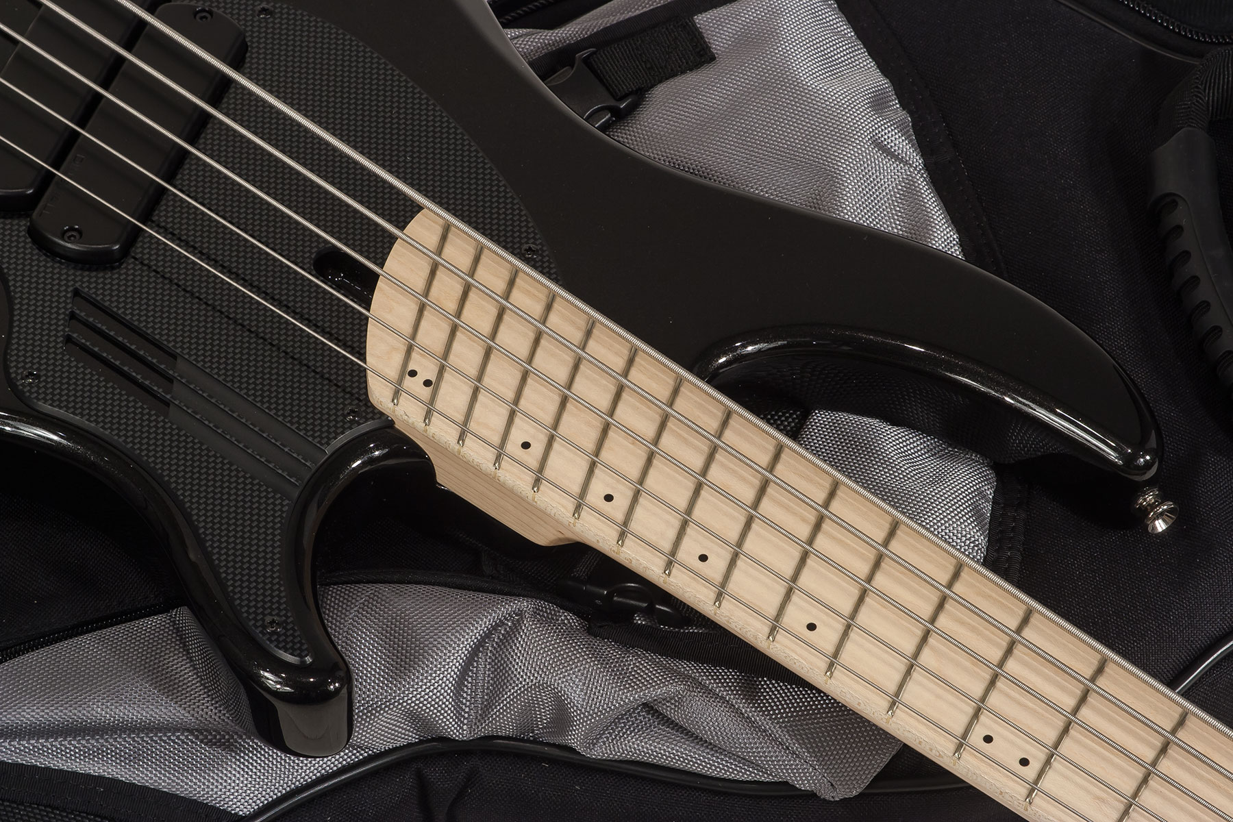 Dingwall Adam Nolly Getgood Ng2 5c 2-pickups Signature Active Mn - Metallic Black - Solid body elektrische bas - Variation 2