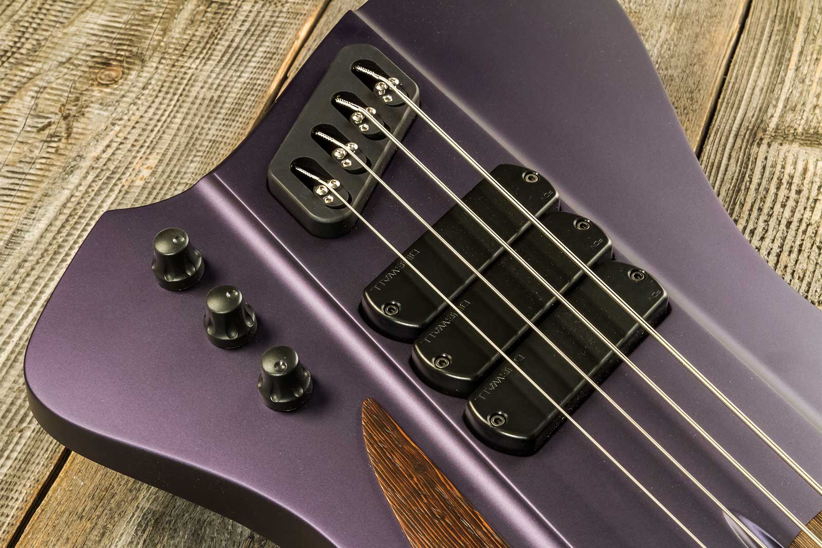 Dingwall Custom Shop D-roc 4c 3-pickups Wen #6982 - Purple To Faded Black - Solid body elektrische bas - Variation 3