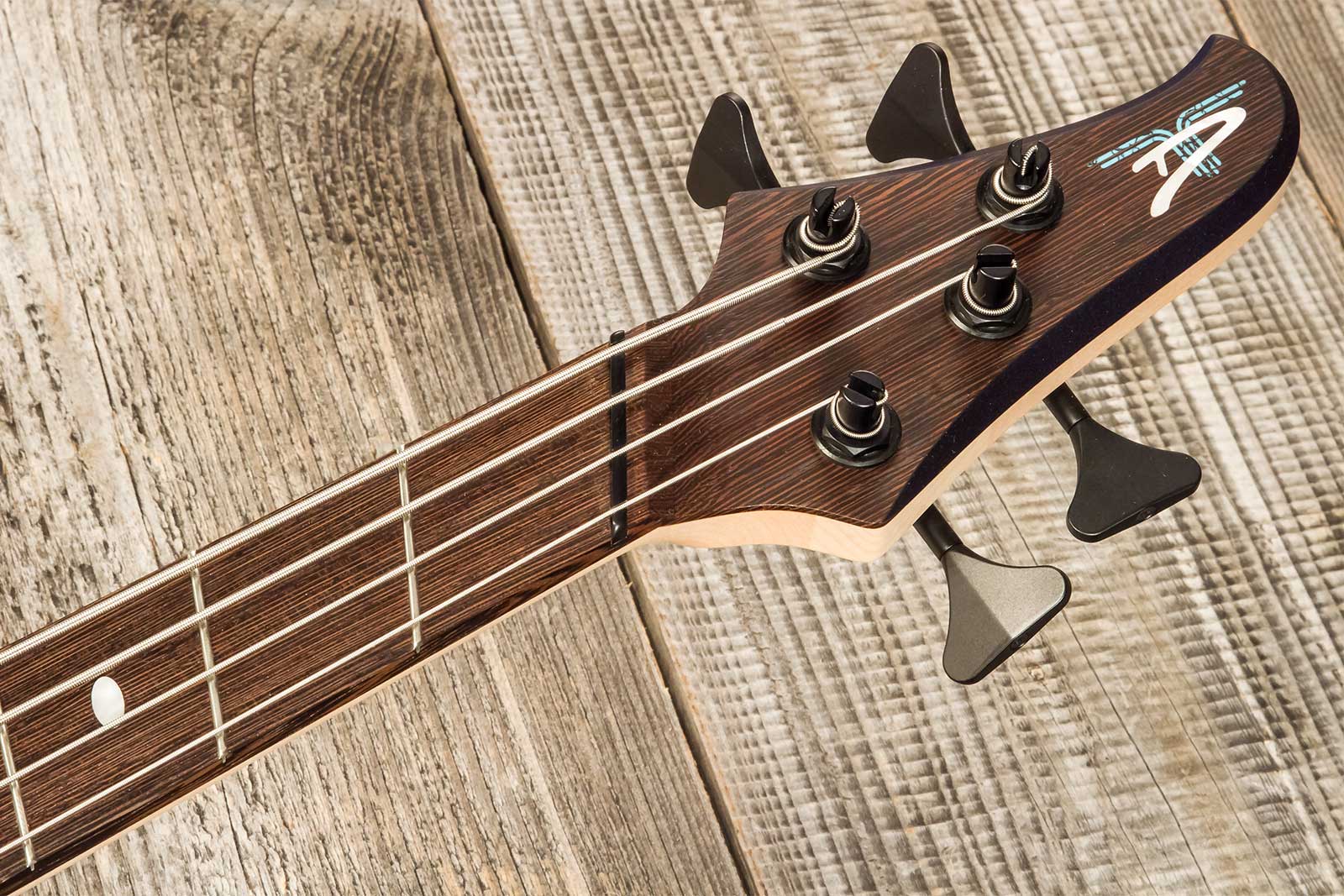 Dingwall Custom Shop D-roc 4c 3-pickups Wen #6982 - Purple To Faded Black - Solid body elektrische bas - Variation 6
