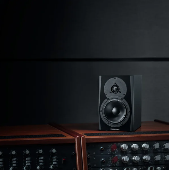 Dynaudio Lyd 5 Black - La PiÈce - Actieve studiomonitor - Variation 3