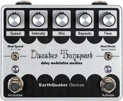 Reverb/delay/echo effect pedaal Earthquaker Disaster Transport Legacy Reissue