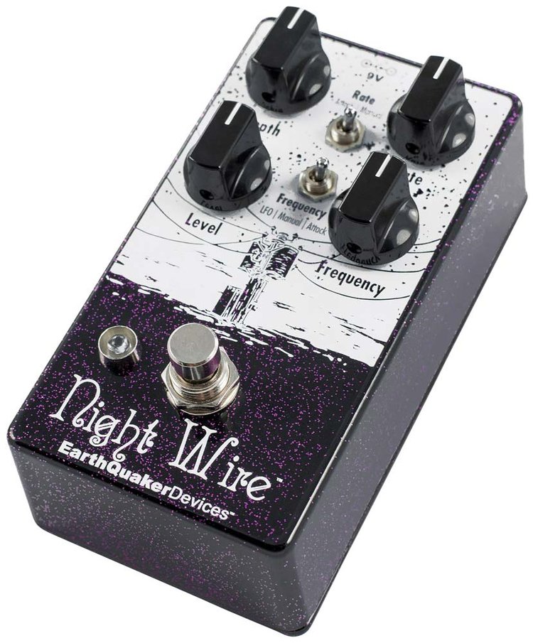 Earthquaker Night Wire V2 - Modulation/chorus/flanger/phaser en tremolo effect pedaal - Variation 1