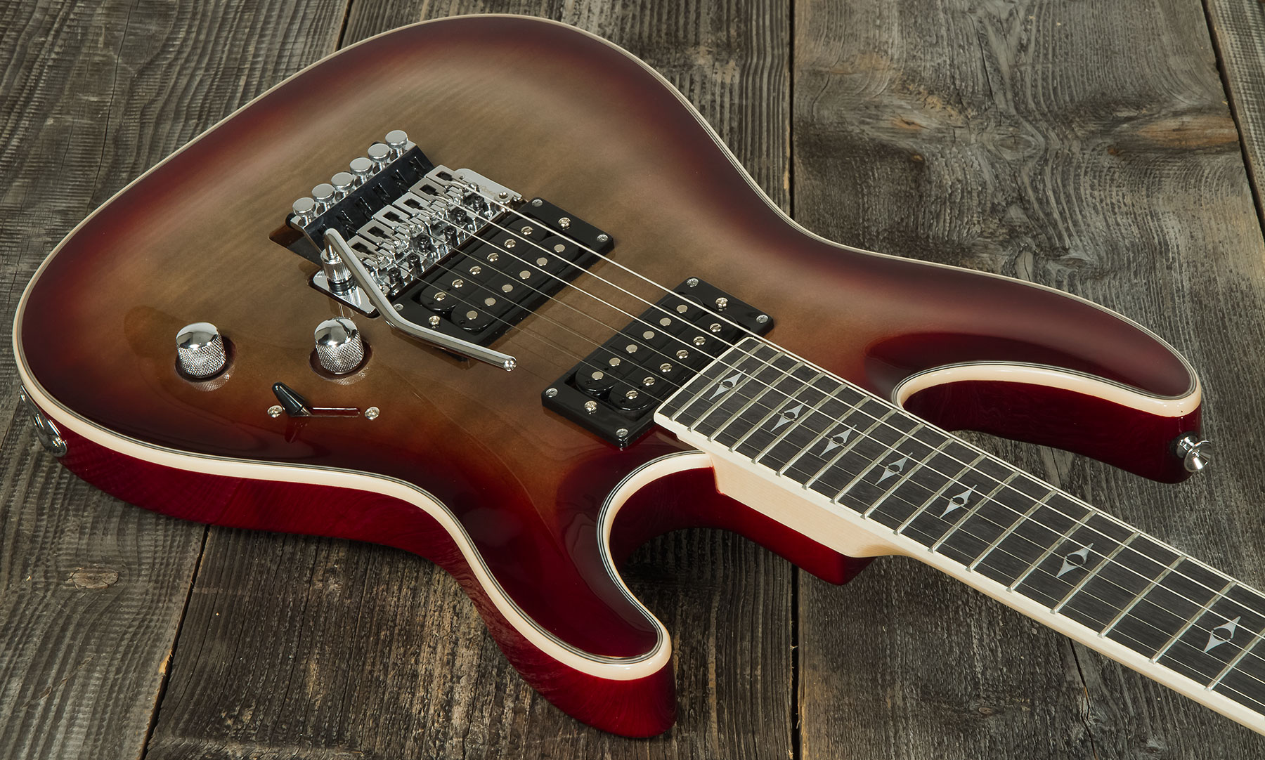 Eastone Metdc100 +blackstar Debut 10 +cable +clip-on Tuner +mediators +housse +courroie - Black Flames - Elektrische gitaar set - Variation 2