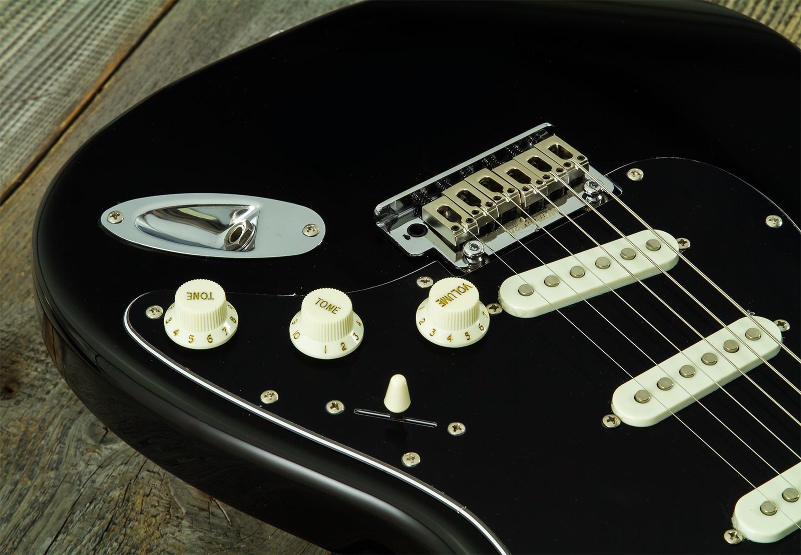 Eastone St100r-blk-mn 3s Trem Mn - Black - Elektrische gitaar in Strat vorm - Variation 3