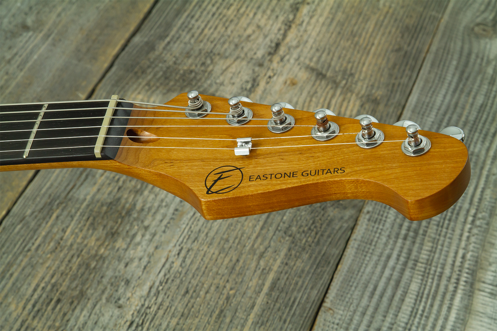 Eastone St100r-mr-rw 3s Trem Rw - Candy Apple Red - Elektrische gitaar in Strat vorm - Variation 10