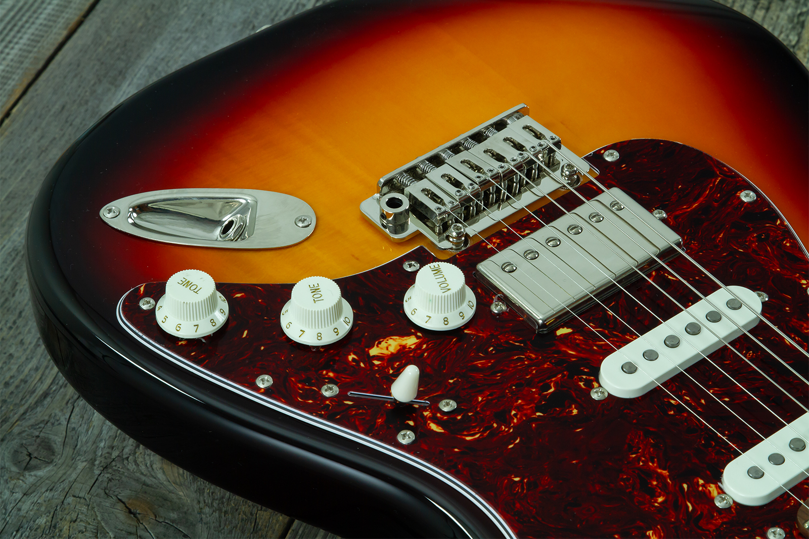 Eastone St550r-fs2t-rw Hss Trem Rw - 2-tone Burst - Elektrische gitaar in Strat vorm - Variation 3