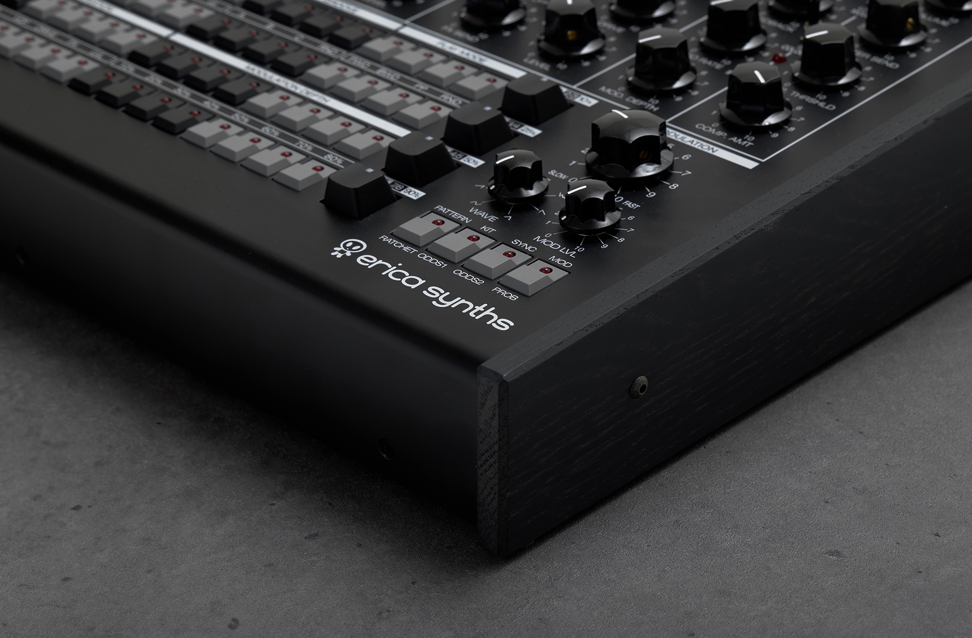 Erica Synths Perkons Hd-01 Black - Drummachine - Variation 2