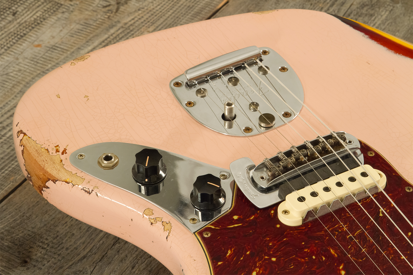 Fender Custom Shop Jaguar 1962 Shsc 2s Trem Rw #r141280 - Heavy Relic Shell Pink O. 3-color Sunburst - Retro-rock elektrische gitaar - Variation 4