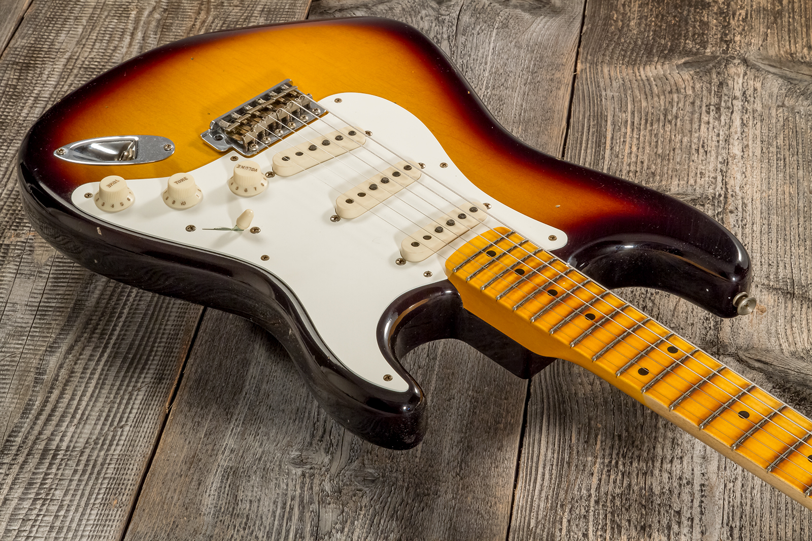 Fender Custom Shop Strat 1956 3s Trem Mn #cz570281 - Journeyman Relic Aged 2-color Sunburst - Elektrische gitaar in Str-vorm - Variation 2