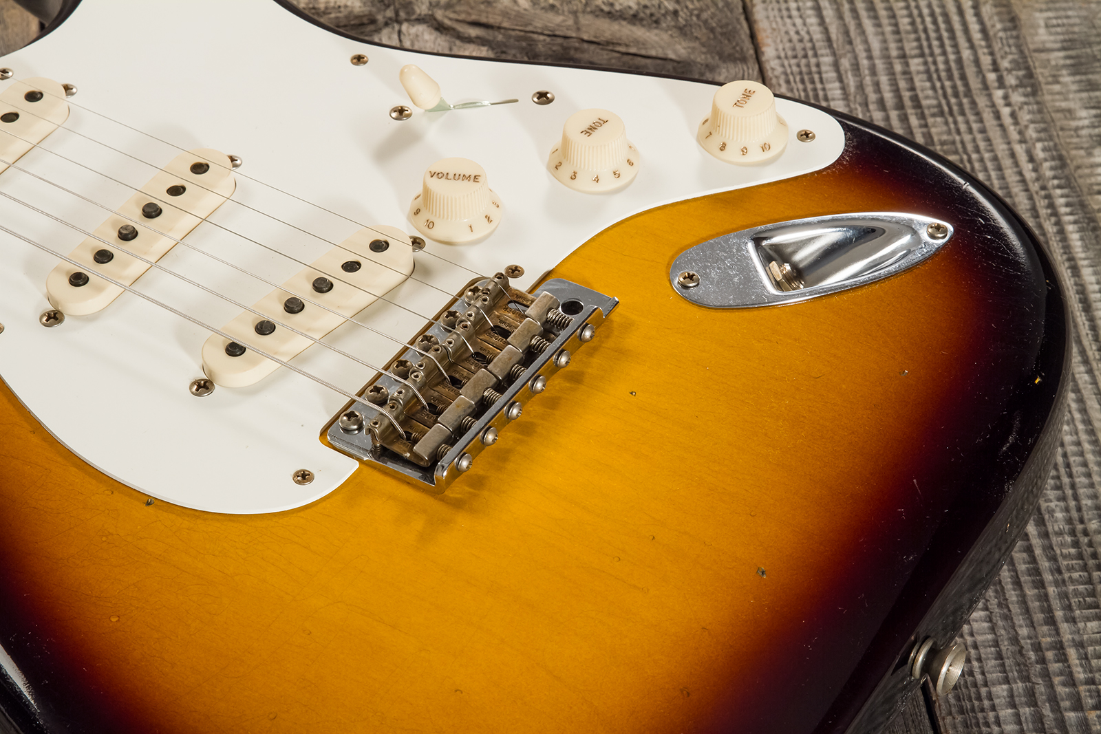 Fender Custom Shop Strat 1956 3s Trem Mn #cz570281 - Journeyman Relic Aged 2-color Sunburst - Elektrische gitaar in Str-vorm - Variation 4