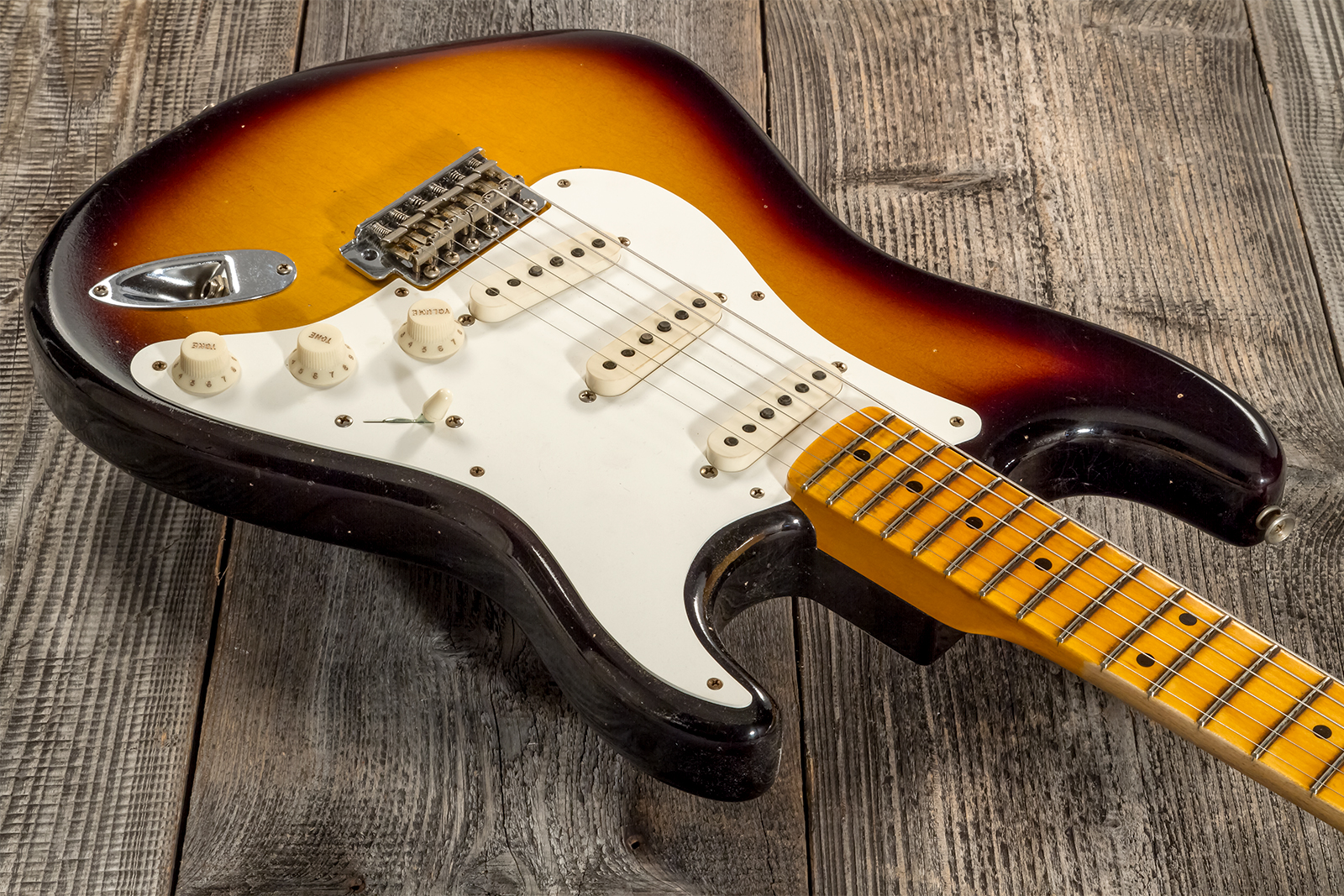 Fender Custom Shop Strat 1956 3s Trem Mn #cz571884 - Journeyman Relic Aged 2-color Sunburst - Elektrische gitaar in Str-vorm - Variation 2