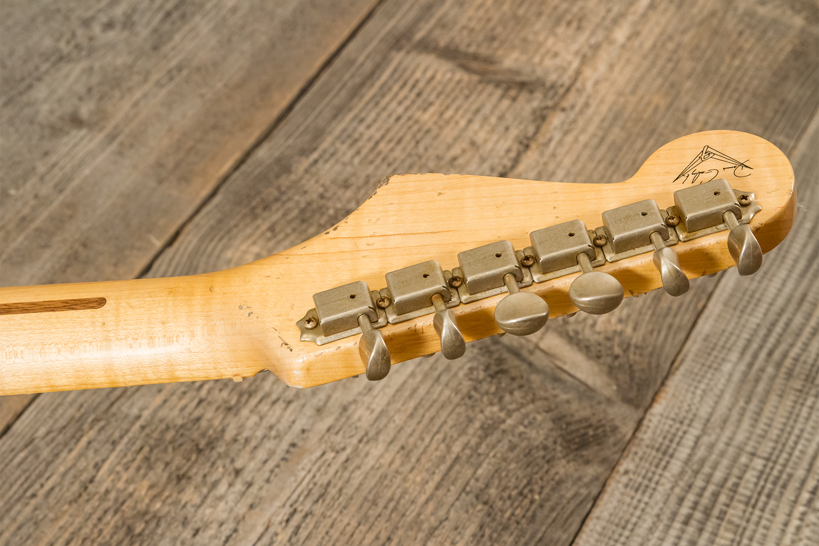 Fender Custom Shop Strat 1956 Hss Trem Mn #r143989 - Relic Vintage White - Elektrische gitaar in Strat vorm - Variation 12