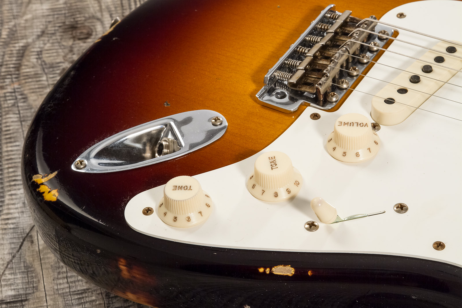Fender Custom Shop Strat 1957 3s Trem Mn #cz571791 - Relic Wide Fade 2-color Sunburst - Elektrische gitaar in Str-vorm - Variation 3