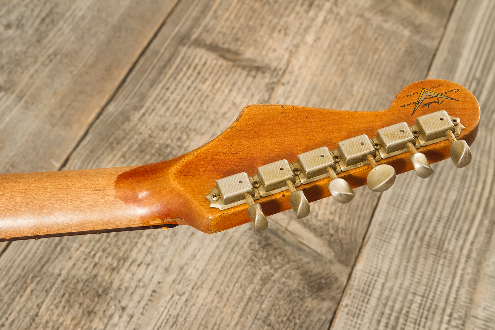 Fender Custom Shop Strat 1960 Roasted 3s Trem Rw #cz581166 - Super Heavy Relic Black O. 2-color Sunburst - Elektrische gitaar in Strat vorm - Variatio
