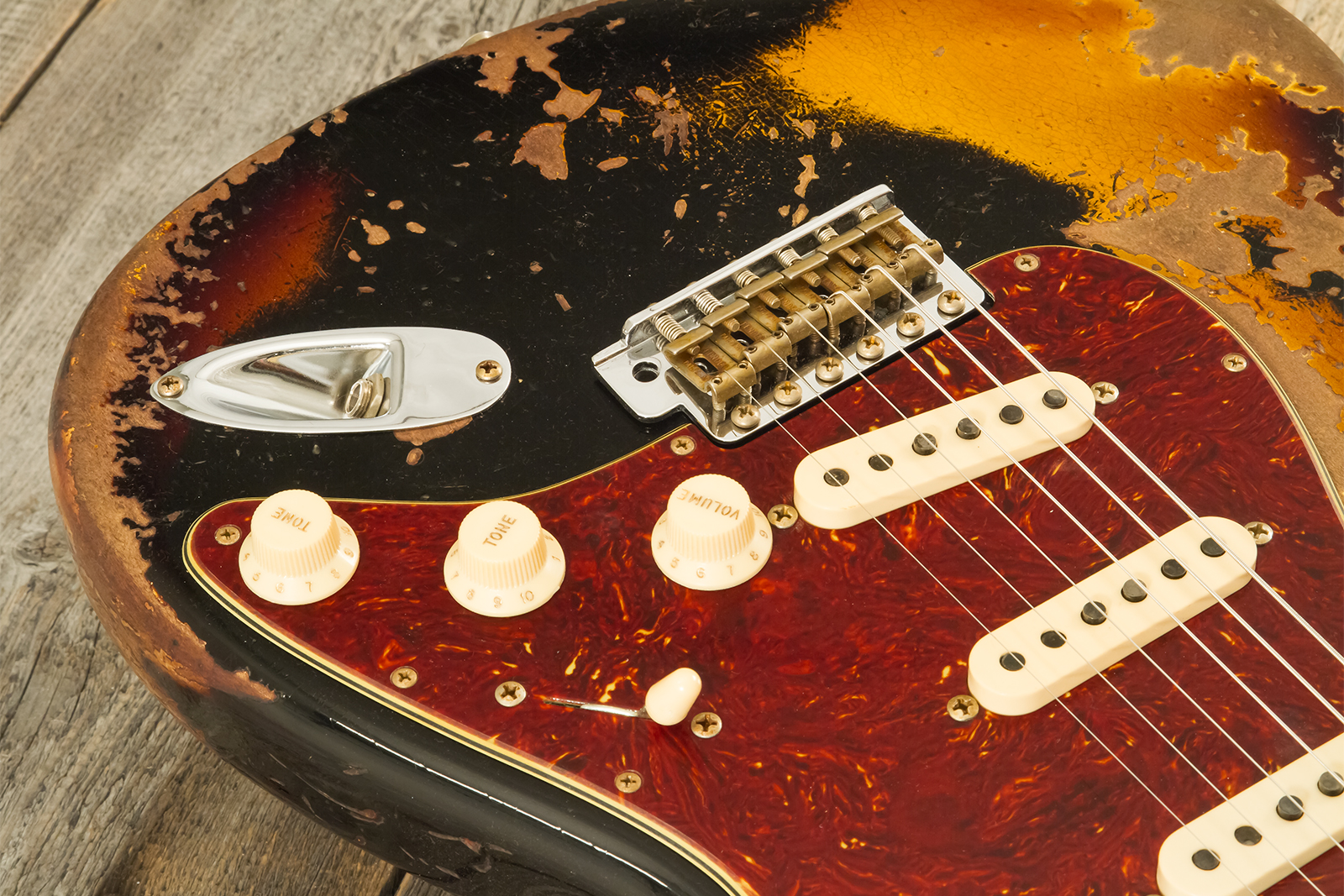 Fender Custom Shop Strat 1960 Roasted 3s Trem Rw #cz581166 - Super Heavy Relic Black O. 2-color Sunburst - Elektrische gitaar in Strat vorm - Variatio