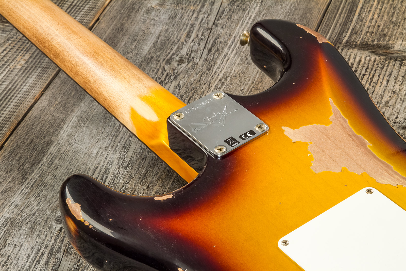 Fender Custom Shop Strat 1961 3s Trem Rw #cz573663 - Heavy Relic Aged 3-color Sunburst - Elektrische gitaar in Str-vorm - Variation 6
