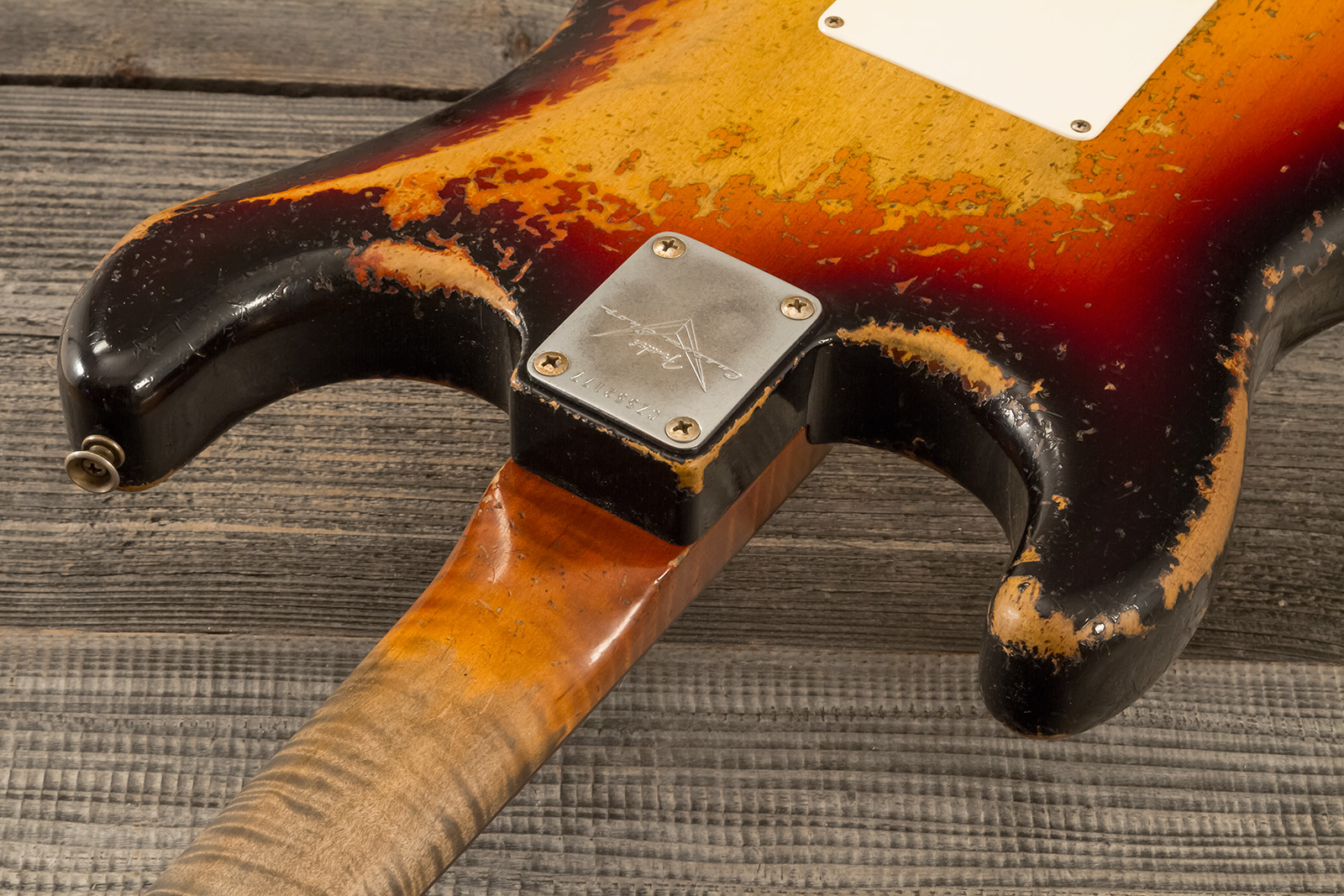Fender Custom Shop Strat 1961 Masterbuilt D.wilson 3s Trem Rw #cz552177 - Heavy Relic 3-color Sunburst - Elektrische gitaar in Strat vorm - Variation 