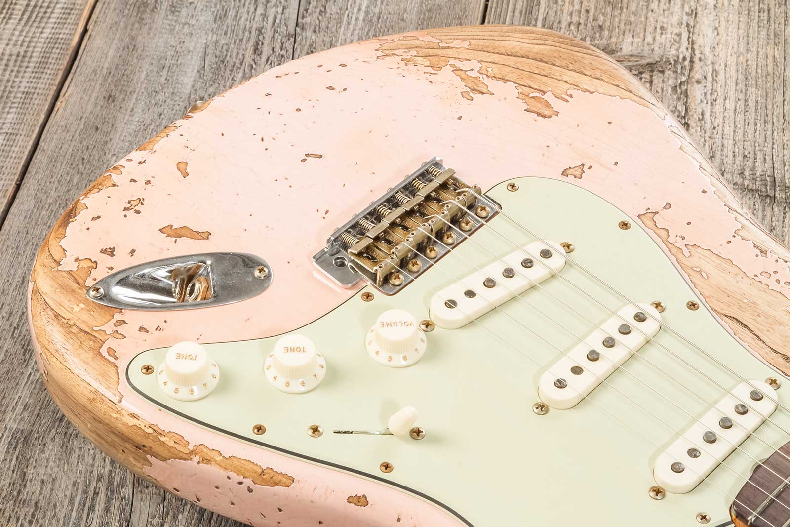 Fender Custom Shop Strat 1963 3s Trem Rw #r136150 - Super Heavy Relic Shell Pink - Elektrische gitaar in Strat vorm - Variation 3