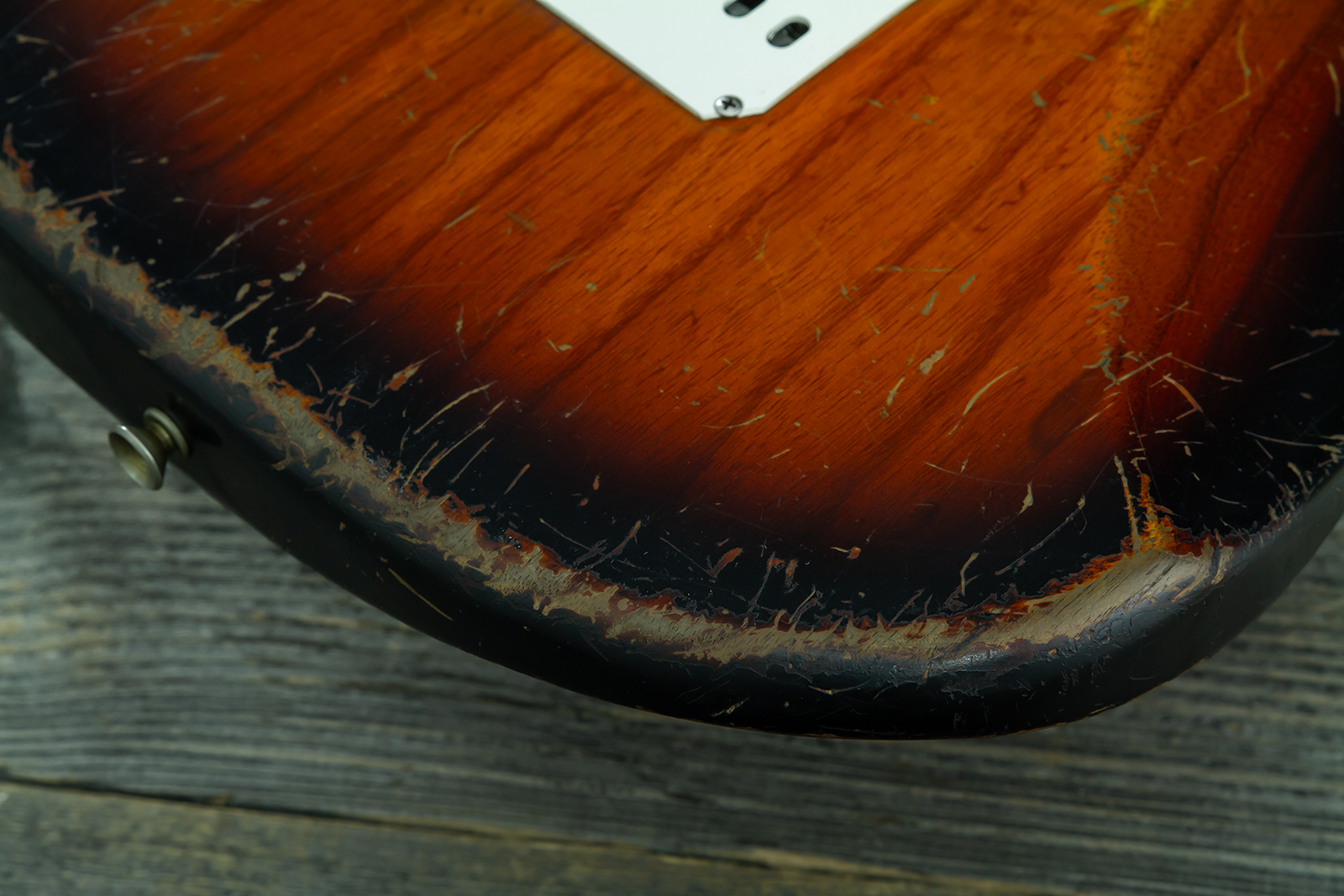 Fender Custom Shop Strat 50s Mb A.macnutt 3s Trem Rw #r132343 - Heavy Relic 2-color Sunburst - Elektrische gitaar in Strat vorm - Variation 11