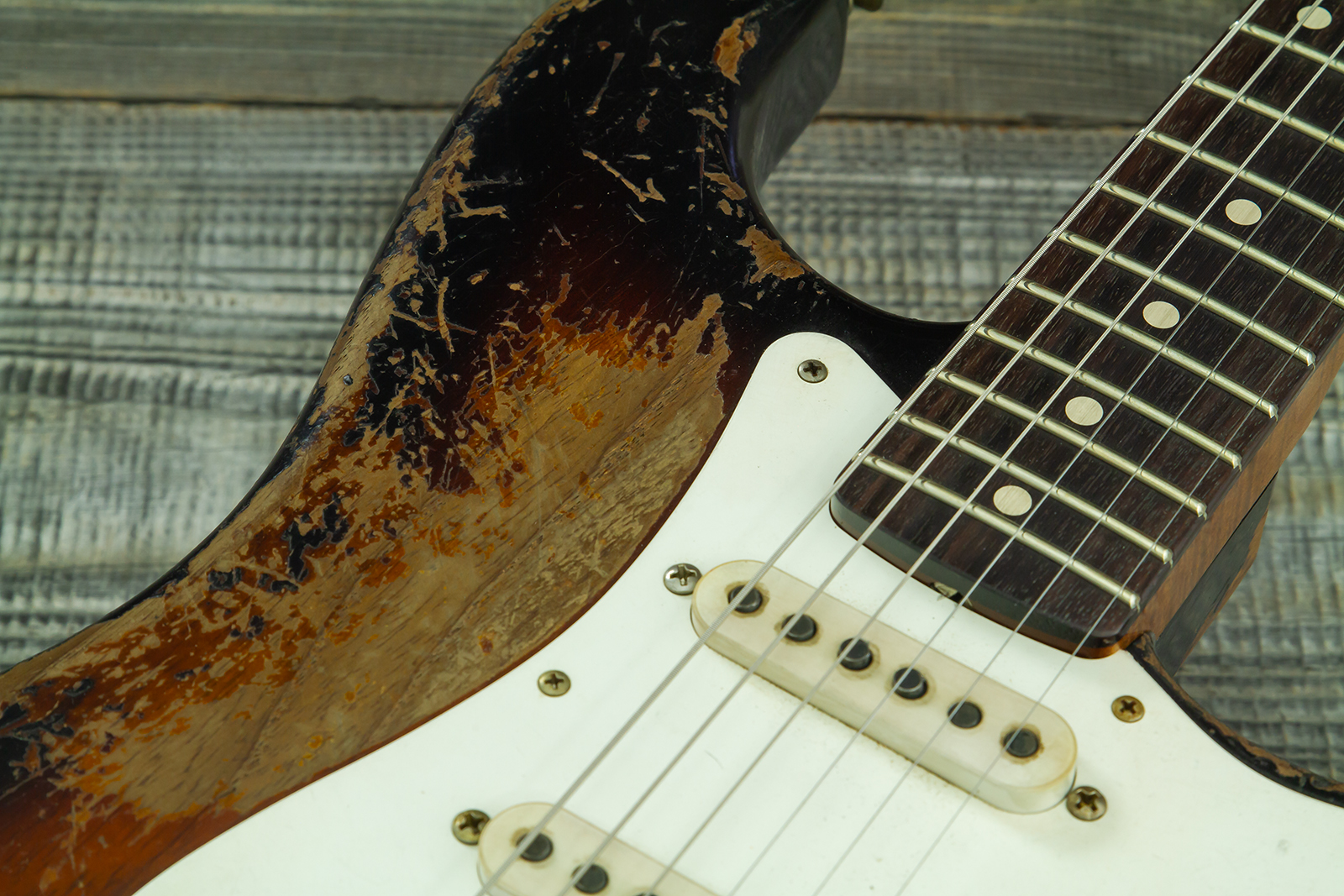 Fender Custom Shop Strat Late 1959 Mb A.macnutt 3s Trem Rw #r147577 - Heavy Relic 2-color Sunburst - Elektrische gitaar in Strat vorm - Variation 5