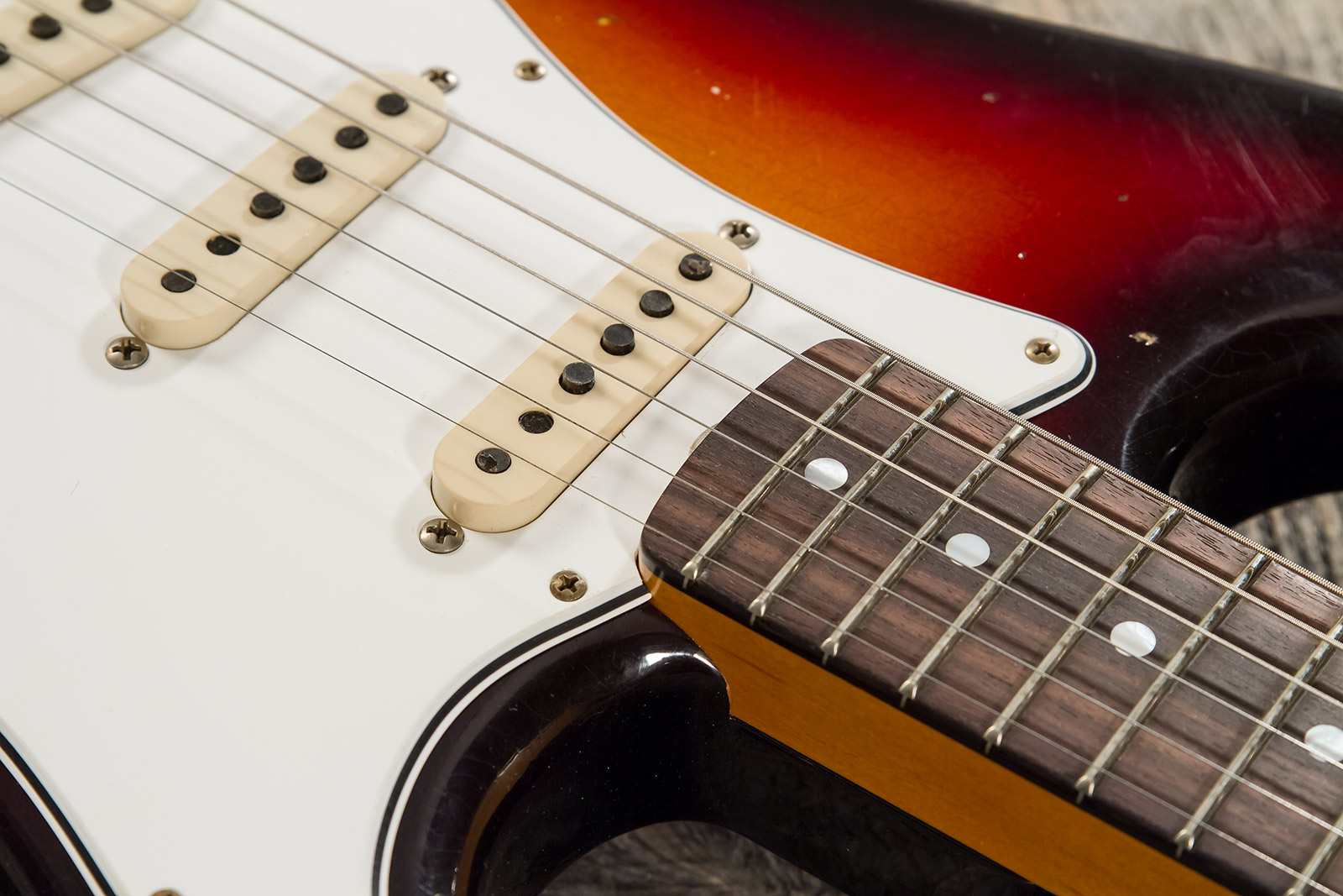 Fender Custom Shop Strat Late 1964 3s Trem Rw #cz569756 - Relic Target 3-color Sunburst - Elektrische gitaar in Str-vorm - Variation 4