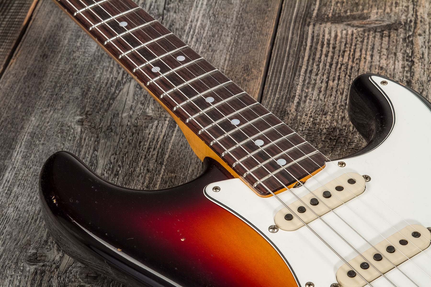 Fender Custom Shop Strat Late 64 3s Trem Rw #cz568169 - Relic Target 3-color Sunburst - Elektrische gitaar in Str-vorm - Variation 6
