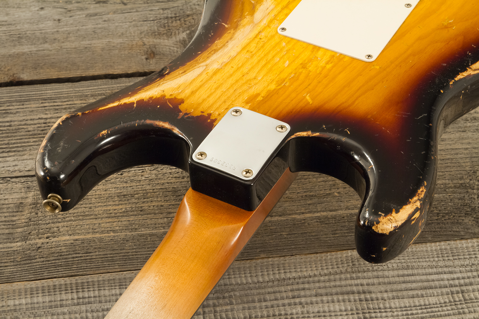 Fender Custom Shop Strat Masterbuilt L.perry 3s Trem Rw #r132309 - Heavy Relic 2-color Sunburst - Elektrische gitaar in Strat vorm - Variation 13