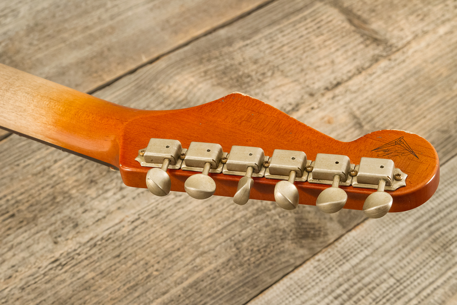Fender Custom Shop Strat Masterbuilt L.perry 3s Trem Rw #r132309 - Heavy Relic 2-color Sunburst - Elektrische gitaar in Strat vorm - Variation 16