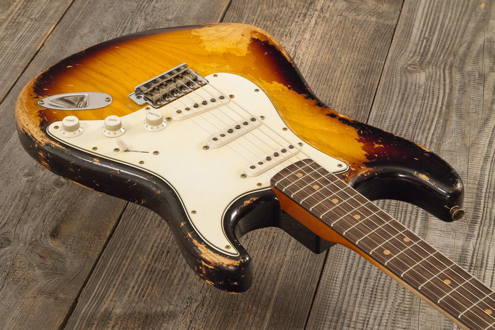 Fender Custom Shop Strat Masterbuilt L.perry 3s Trem Rw #r132309 - Heavy Relic 2-color Sunburst - Elektrische gitaar in Strat vorm - Variation 4