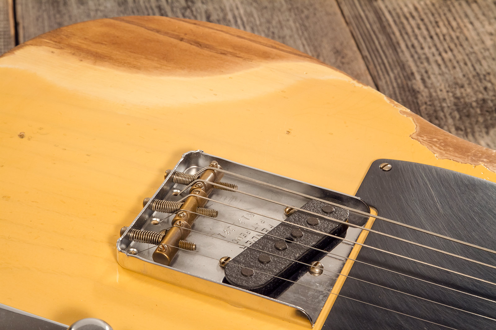 Fender Custom Shop Tele 1952 2s Ht Mn #r131281 - Heavy Relic Aged Nocaster Blonde - Televorm elektrische gitaar - Variation 4