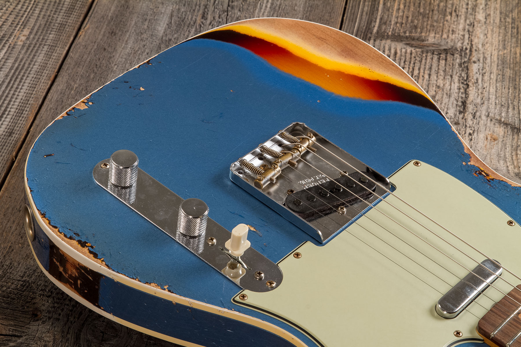 Fender Custom Shop Tele Custom 1960 2s Ht Rw #cz579606 - Heavy Relic Lake Placid Blue O. 3-color Sunburst - Televorm elektrische gitaar - Variation 3