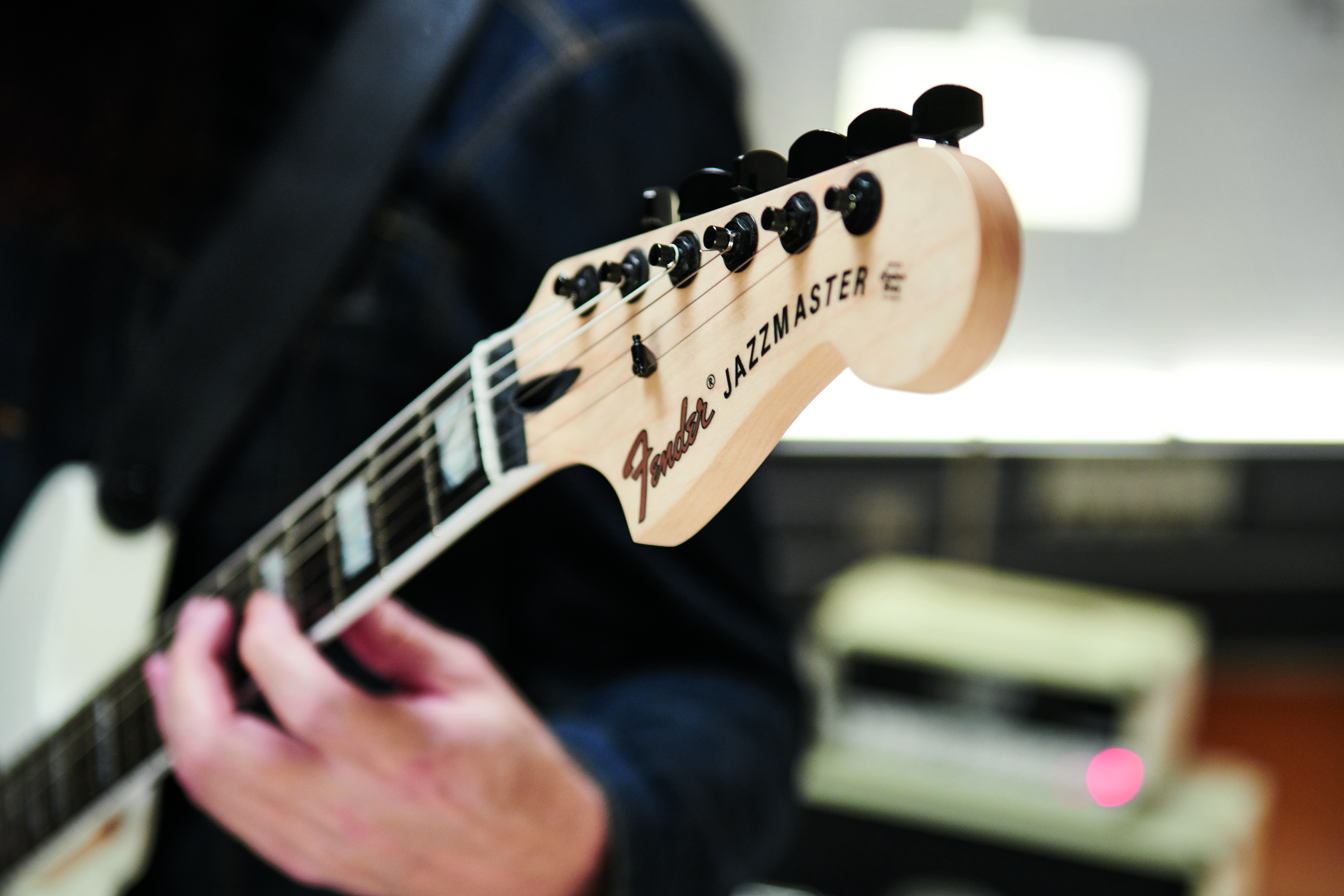 Fender Jim Root Jazzmaster V4 Mex Signature Hh Emg Ht Eb - Artic White - Retro-rock elektrische gitaar - Variation 4