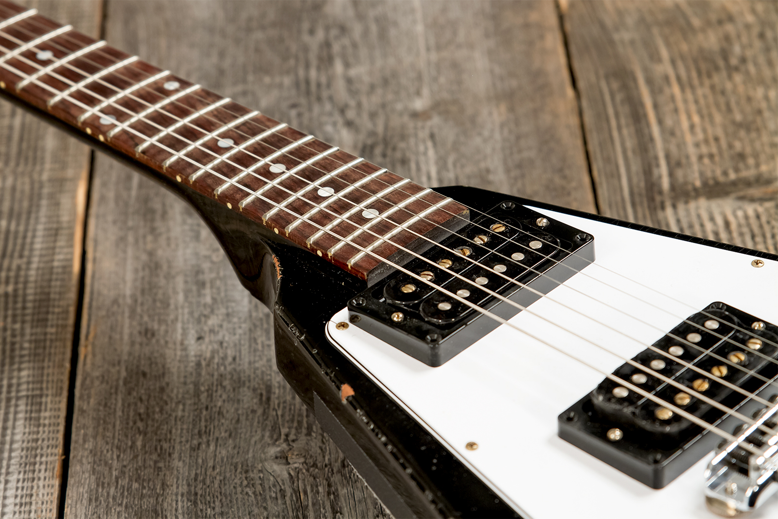 Gibson Custom Shop Kirk Hammett Flying V 1979 2h Ht Rw - Murphy Lab Aged Ebony - Metalen elektrische gitaar - Variation 5