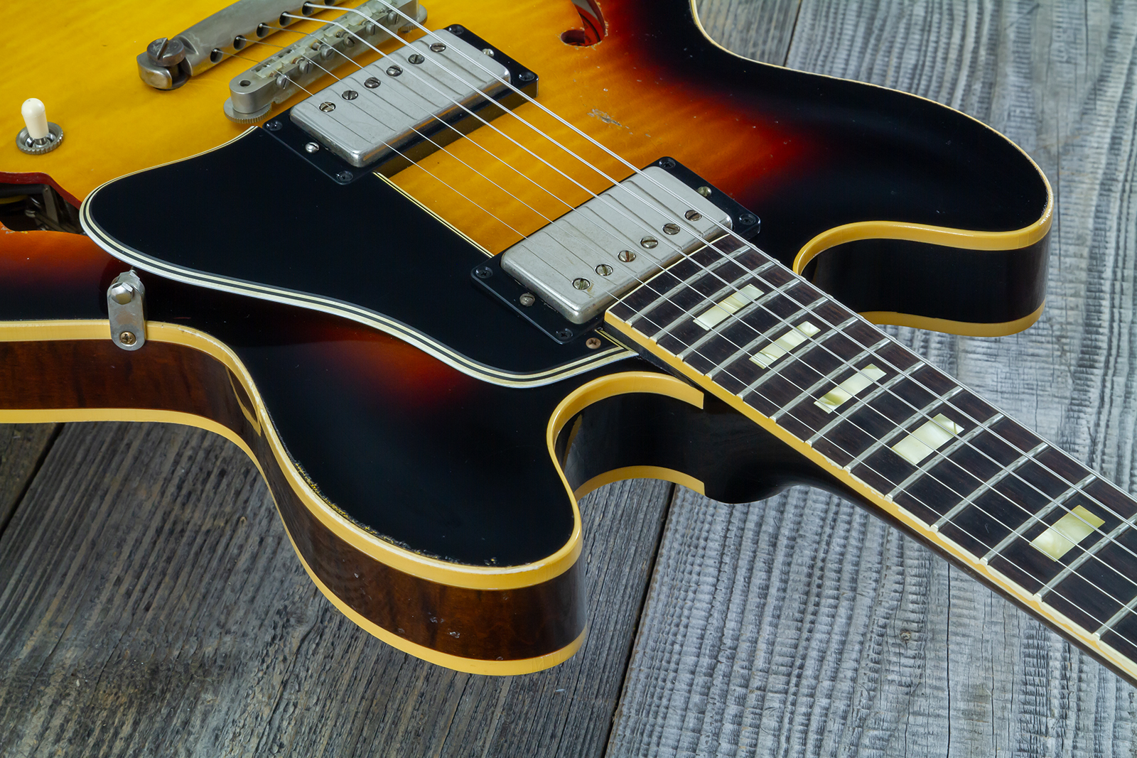 Gibson Custom Shop M2m Es335 1964 Reissue 2h Ht Rw #150092 - Murphy Lab Light Aged Vintage Burst - Semi hollow elektriche gitaar - Variation 4