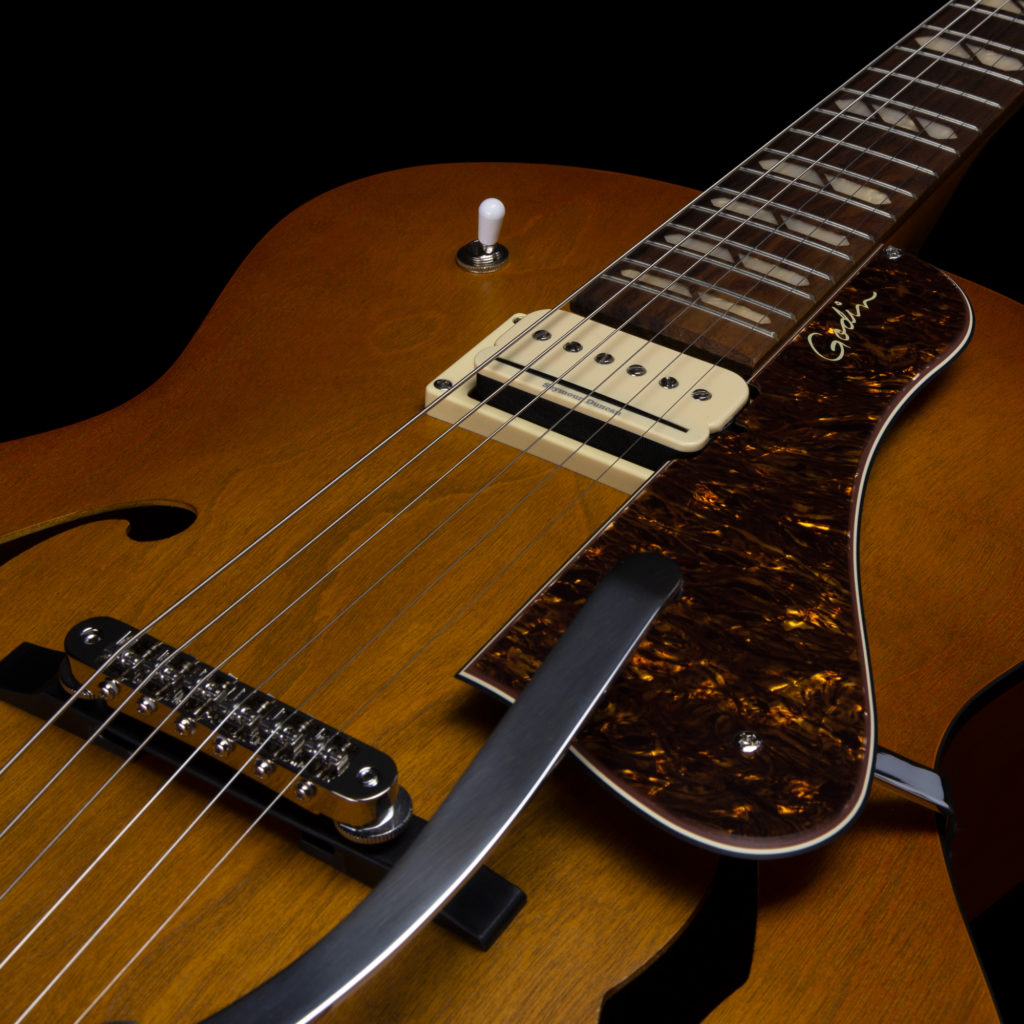 Godin 5th Avenue Jumbo P-rail 1h 1s P90 Bigsby Rw - Harvest Gold Semi-gloss - Hollow bodytock elektrische gitaar - Variation 3