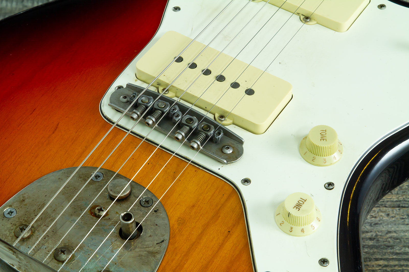 Haar Guitars Trad Jm 2s Fralin #43593 - Aged 3 Tone Sunburst - Retro-rock elektrische gitaar - Variation 7