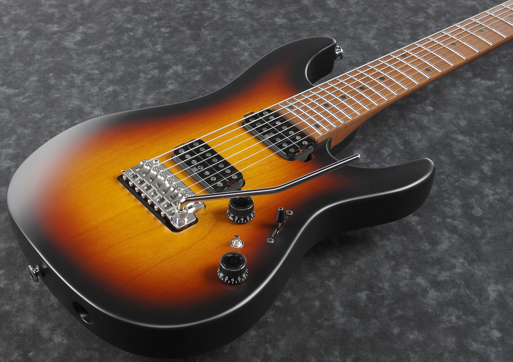Ibanez Az24027 Tff Prestige Jap 7c Hh Seymour Duncan Trem Mn - Tri-fade Burst - 7-snarige elektrische gitaar - Variation 2