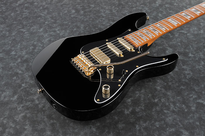 Ibanez Tim Henson Thbb10 Bk Premium Signature Hss Trem Mn +housse - Black - Elektrische gitaar in Str-vorm - Variation 2