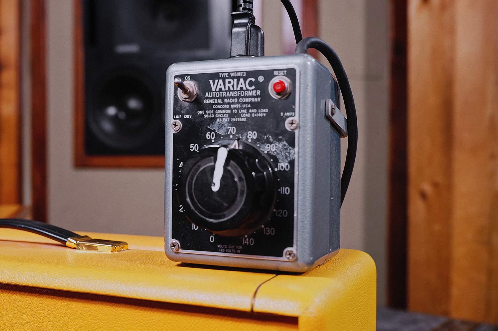 Ik Multimedia Tonex One Brown Sound Ltd Yellow - Simulatie van gitaarversterkermodellering - Variation 7