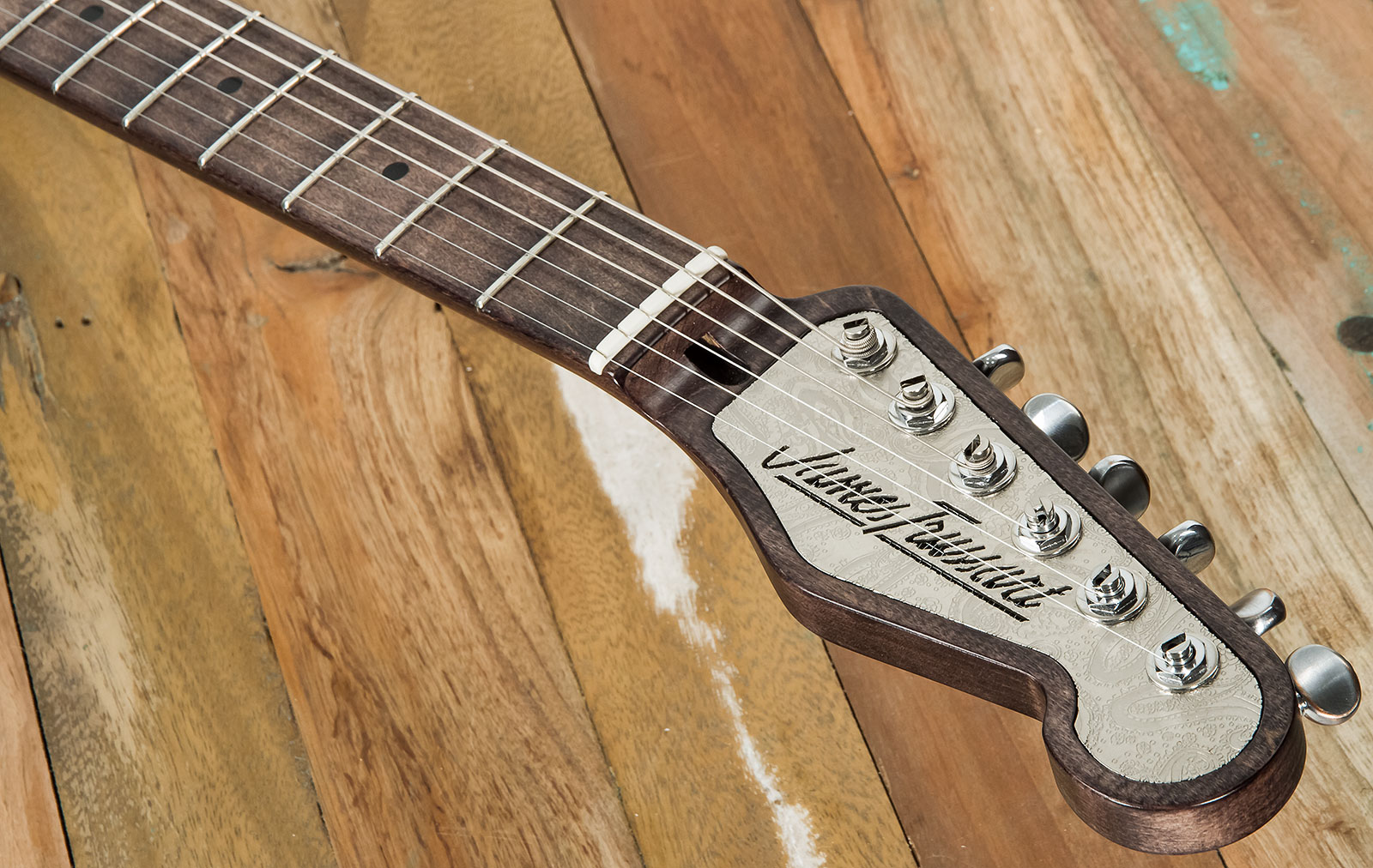 James Trussart Deluxe Steelcaster Perf.back P90h Bigsby Mn #21132 - Antique Silver Paisley Engraved Satin Black - Televorm elektrische gitaar - Variat