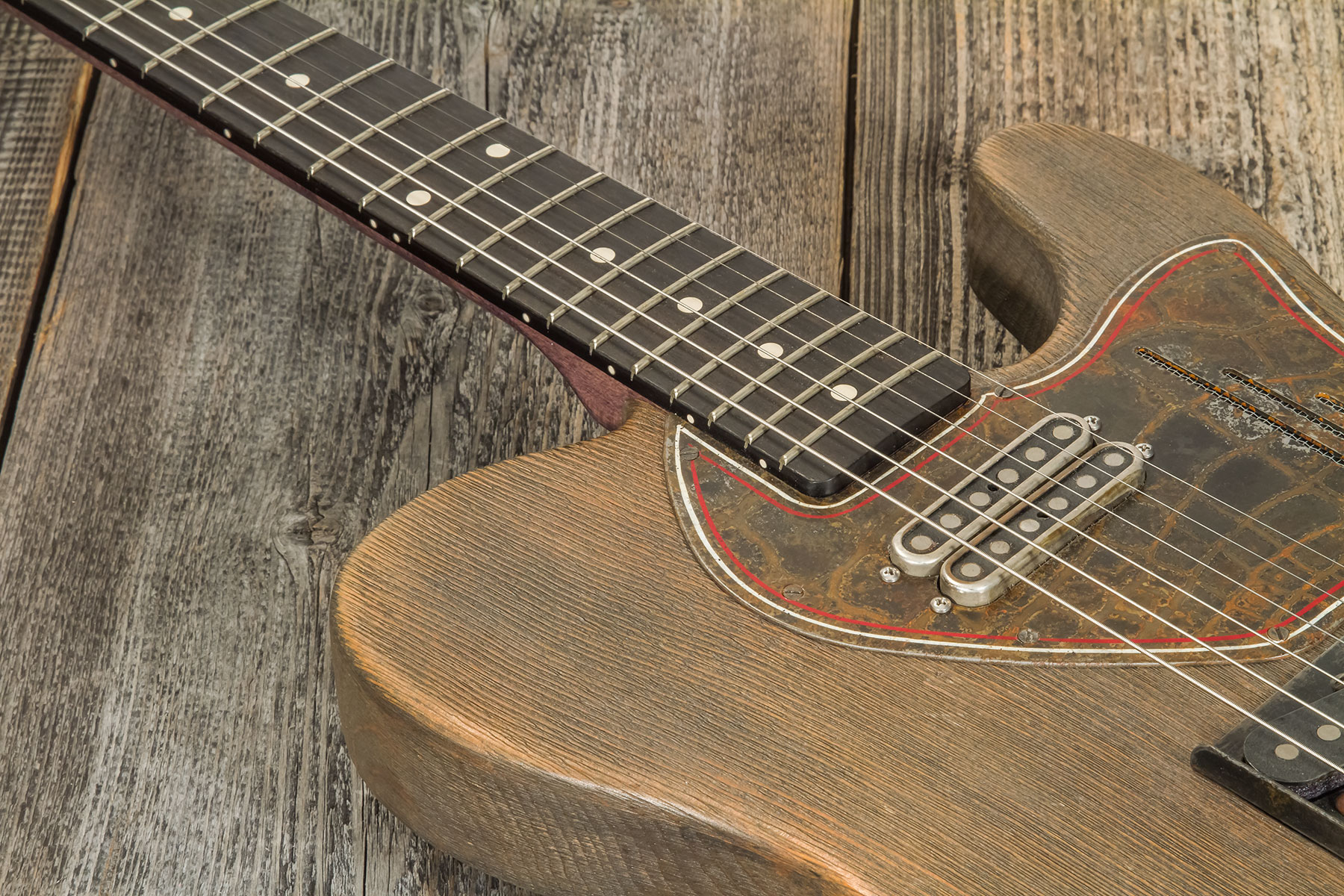 James Trussart Steelguard Caster Sugar Pine Sh Eb #18035 - Rust O Matic Gator Grey Driftwood - Televorm elektrische gitaar - Variation 3